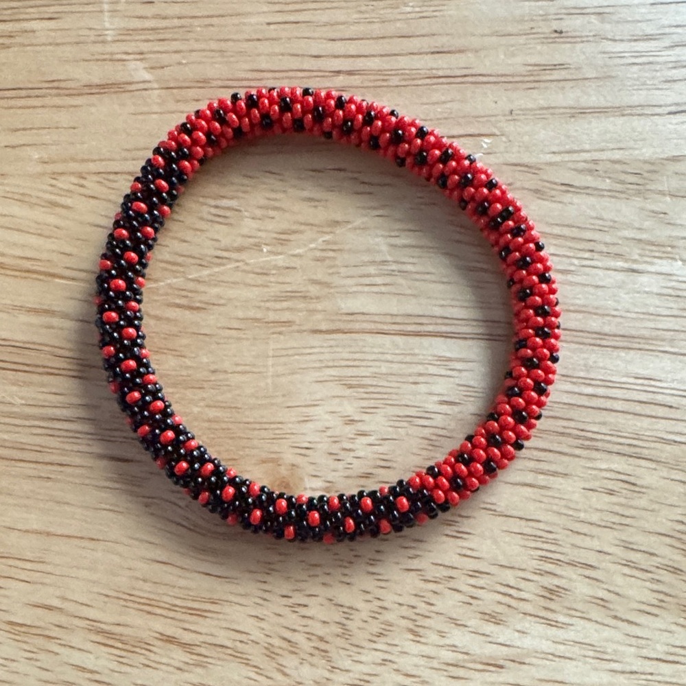 Beaded Bracelet Set - Red, White, and Black - Picture 4 of 6